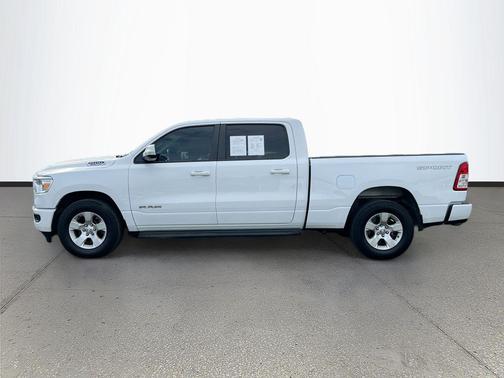 Bright White Clearcoat 2022 RAM 1500 Big Horn/Lone Star