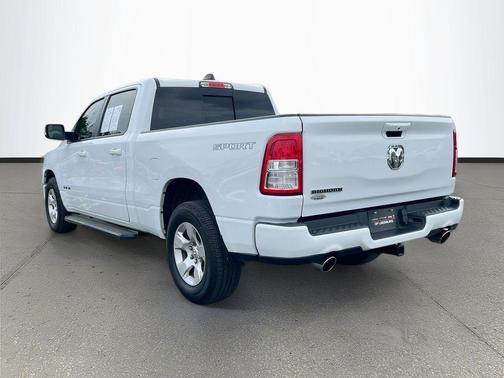 Bright White Clearcoat 2022 RAM 1500 Big Horn/Lone Star