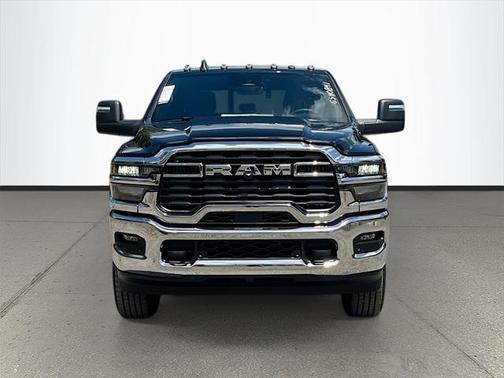 2025 RAM 2500 Tradesman Crew Cab 4x4 6'4' Box