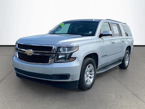 Silver Ice Metallic 2018 Chevrolet Suburban LT