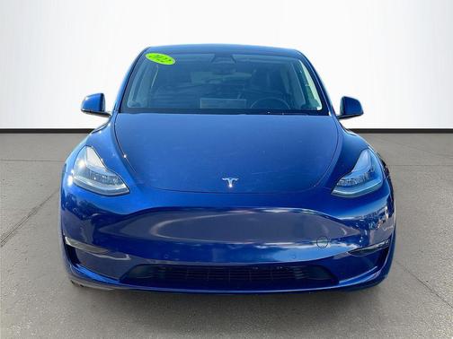 2022 Tesla Model Y Long Range Dual Motor All-Wheel Drive