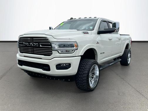 Pearl White 2022 RAM 2500 Laramie Crew Cab 4x4 6'4' Box