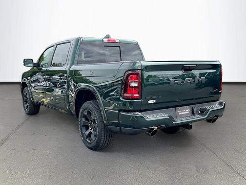 Serrano Green Metallic 2026 RAM 1500 Big Horn/Lone Star