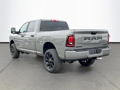 2026 RAM 3500 Big Horn Crew Cab 4x4 6'4' Box