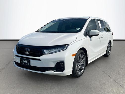 Pearl White 2025 Honda Odyssey Touring