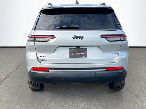 Silver Zynith 2026 Jeep Grand Cherokee L Altitude