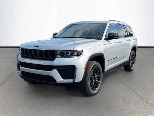 Silver Zynith 2026 Jeep Grand Cherokee L Altitude