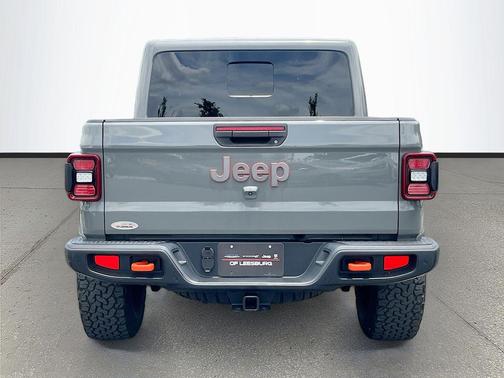 Sting-Gray Clearcoat 2021 Jeep Gladiator Mojave 4x4