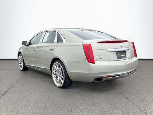 Radiant Silver Metallic 2013 Cadillac XTS Platinum