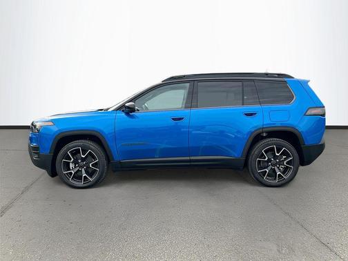 Hydro Blue Pearlcoat 2026 Jeep Cherokee Overland