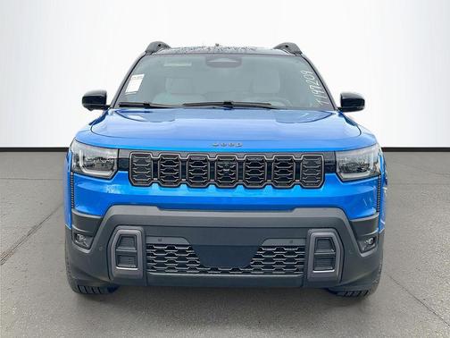 Hydro Blue Pearlcoat 2026 Jeep Cherokee Overland