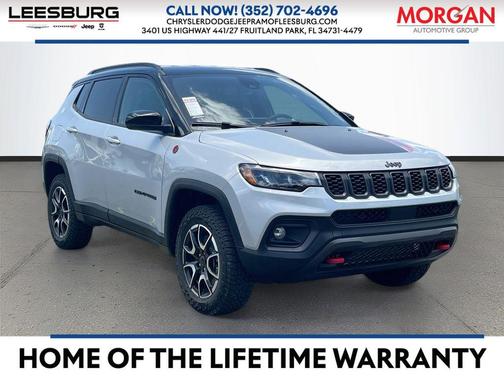 Silver Zynith Metallic Clearcoat 2026 Jeep Compass Trailhawk