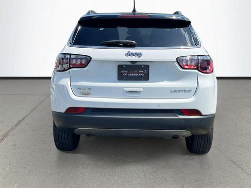 Bright White Clearcoat 2024 Jeep Compass Limited
