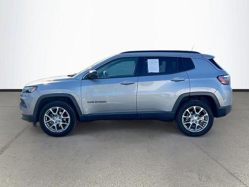 Billet Silver Metallic Clearcoat 2022 Jeep Compass Latitude Lux