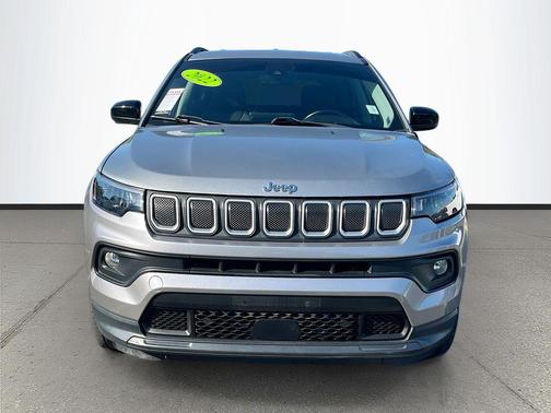 Billet Silver Metallic Clearcoat 2022 Jeep Compass Latitude Lux