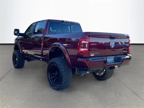 2024 RAM 2500 Laramie Crew Cab 4x4 6'4' Box