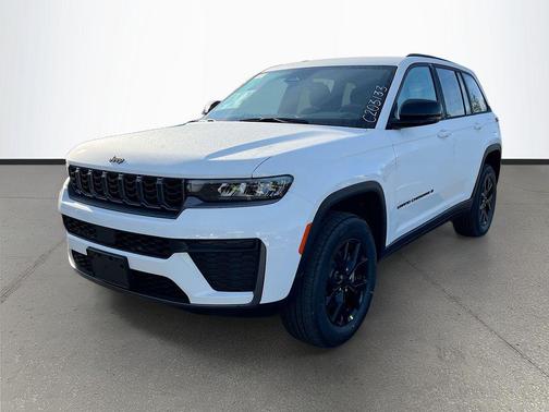 2026 Jeep Grand Cherokee Altitude