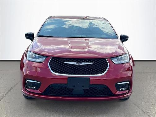 2025 Chrysler Pacifica Hybrid Select