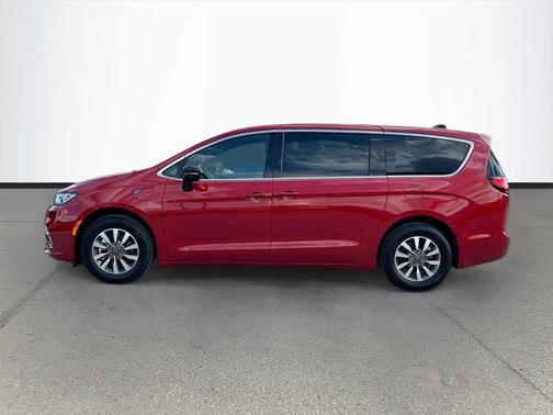 2025 Chrysler Pacifica Hybrid Select