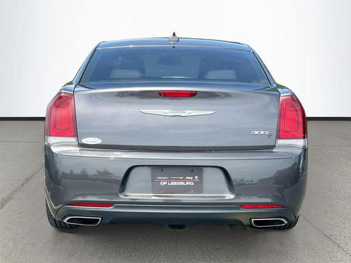 Granite Crystal Metallic Clearcoat 2019 Chrysler 300 S