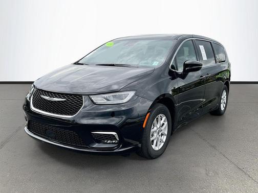 2025 Chrysler Pacifica L