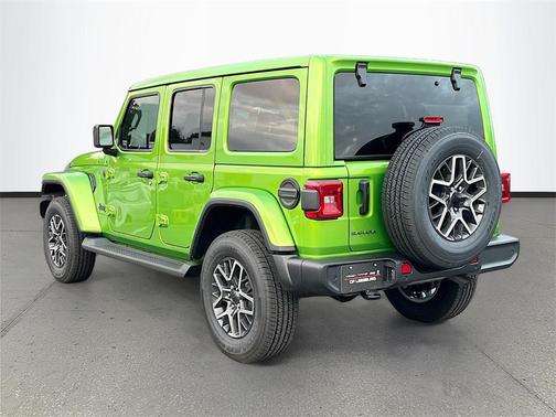 2026 Jeep Wrangler 4-Door Sahara 4x4