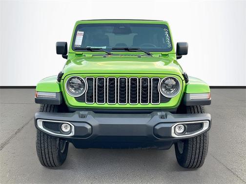 2026 Jeep Wrangler 4-Door Sahara 4x4