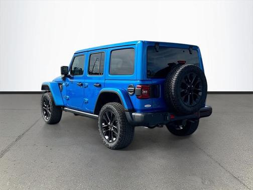 2025 Jeep Wrangler 4xe Sahara