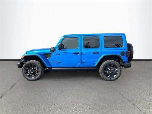 2025 Jeep Wrangler 4xe Sahara