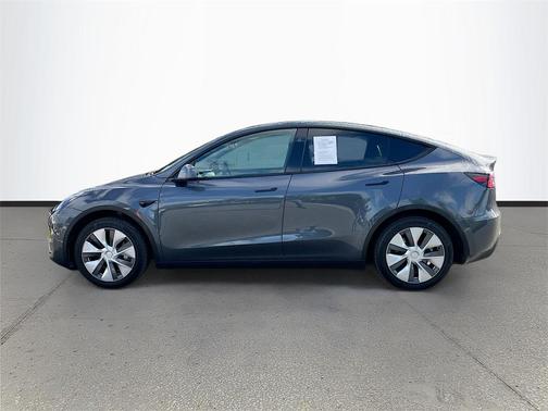 2023 Tesla Model Y RWD