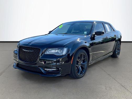 2022 Chrysler 300 Touring
