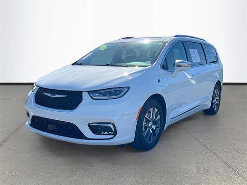 2024 Chrysler Pacifica L