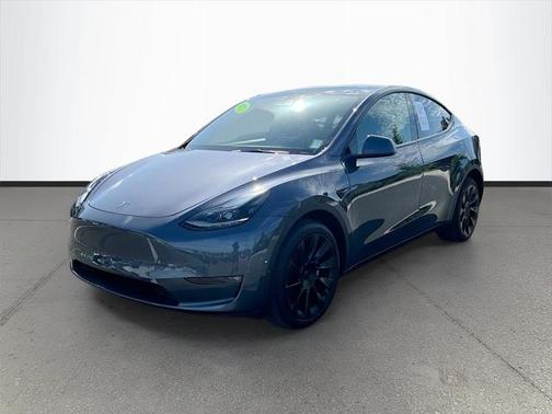 2023 Tesla Model Y Long Range Dual Motor All-Wheel Drive