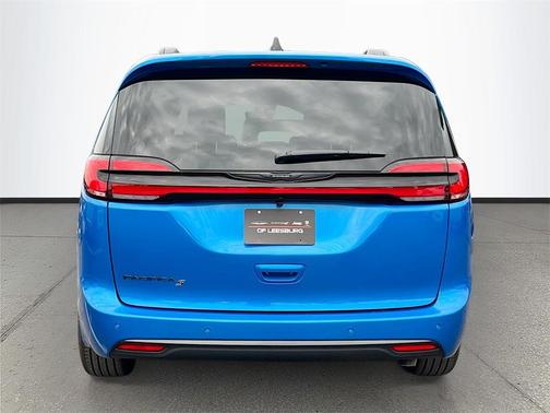 2026 Chrysler Pacifica L