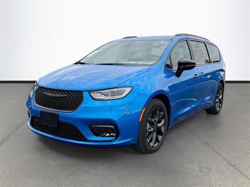 2026 Chrysler Pacifica L