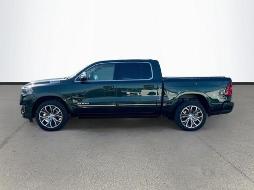 Serrano Green Metallic 2026 RAM 1500 ST
