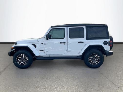 2026 Jeep Wrangler 4-Door Sahara 4x4