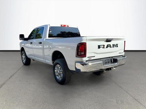 2025 RAM 2500 Big Horn Crew Cab 4x4 6'4' Box