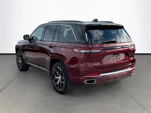 2025 Jeep Grand Cherokee Summit