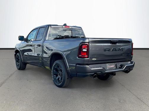 Granite Crystal Metallic Clearcoat 2026 RAM 1500 Big Horn/Lone Star