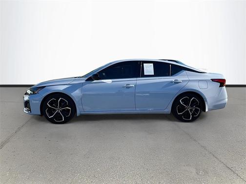 2024 Nissan Altima SR FWD