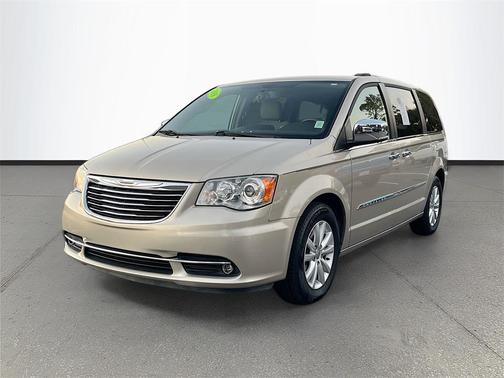 2016 Chrysler Town & Country Limited Platinum