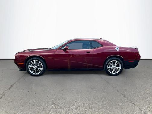 Octane Red Pearlcoat 2021 Dodge Challenger SXT