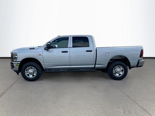 2026 RAM 2500 Tradesman Crew Cab 4x4 6'4' Box