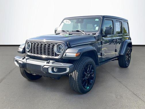 Granite Crystal Metallic Clearcoat 2025 Jeep Wrangler 4xe Sahara