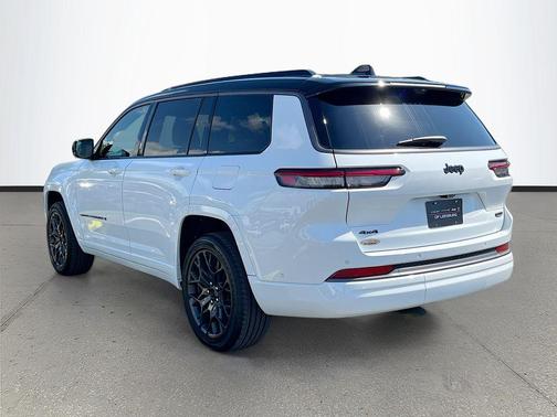 2026 Jeep Grand Cherokee L Summit
