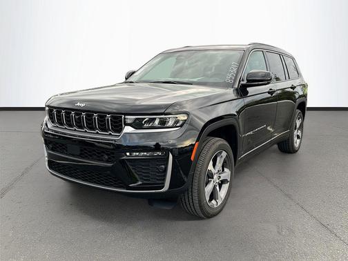Diamond Black Crystal Pearlcoat 2026 Jeep Grand Cherokee L Limited
