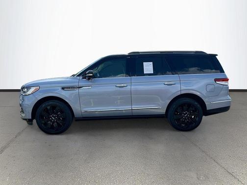 Chroma Crystal Blue Metallic Premium Colorant 2023 Lincoln Navigator Black Label