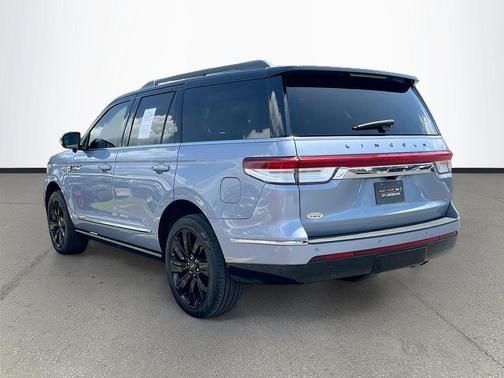 Chroma Crystal Blue Metallic Premium Colorant 2023 Lincoln Navigator Black Label