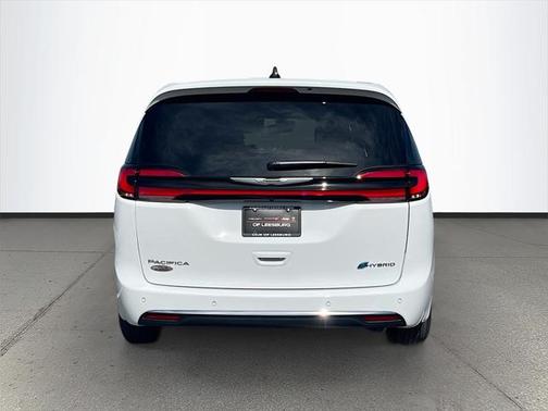 2025 Chrysler Pacifica Hybrid Select